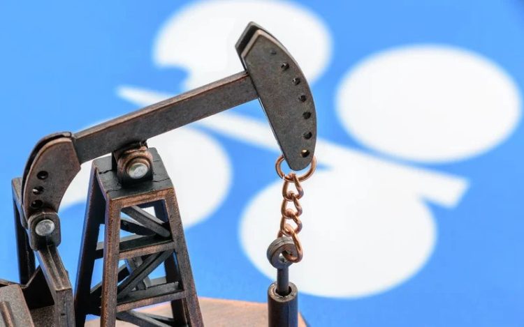 Harga Minyak Dunia Melejit 3%, Dipicu Harapan Kesepakatan Dagang dan Sanksi Baru AS ke Iran