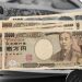 Kurs Rupiah Melemah, Yen Tetap Bertahan di Tengah Gejolak Pasar