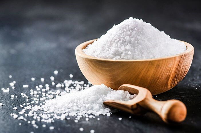 Ini 7 Tanda Tubuh Kebanyakan Asupan Garam yang Perlu Kamu Tahu