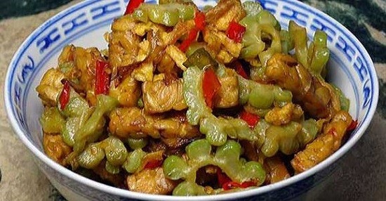 Resep Tumis Pare dan Ayam, Cocok Untuk Menu Lauk di Tanggal Tua