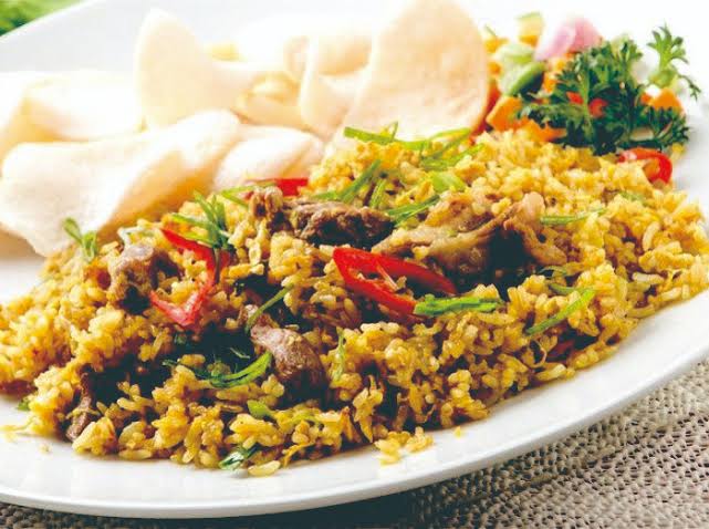 Sedap Serta Berempah, Inilah Resep Nasi Goreng Sapi Bumbu Gule