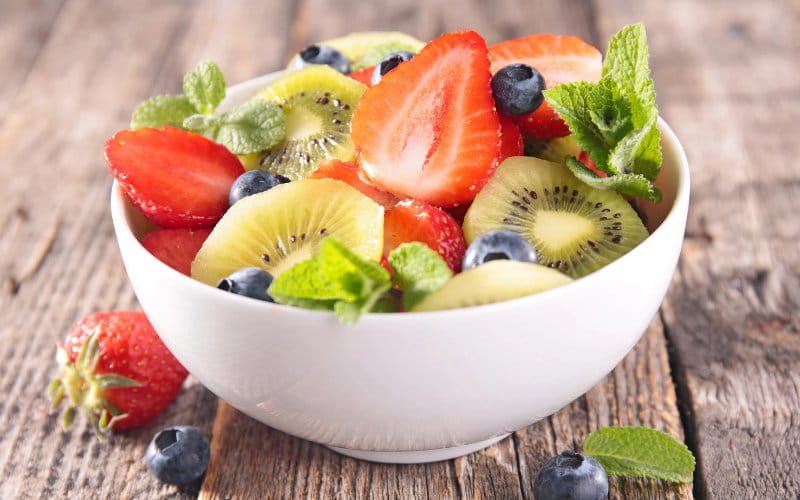 Manfaat Salad Buah untuk Diet: Lezat, Sehat, dan Bikin Langsing!