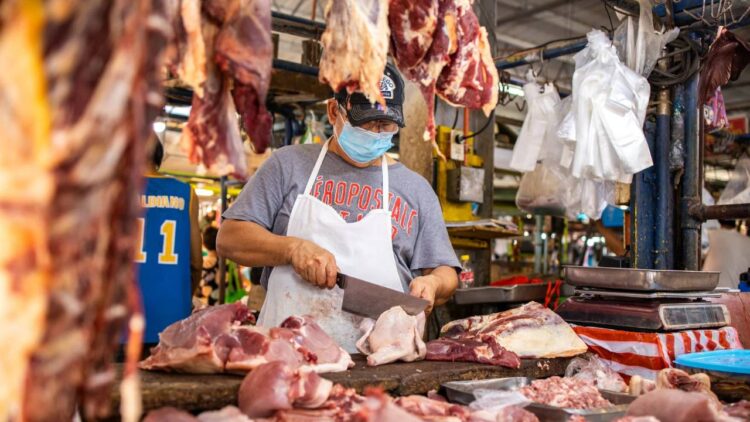 Ratusan Ribu Ton Daging Sapi Terancam Gagal Masuk Akibat Izin Impor Lelet